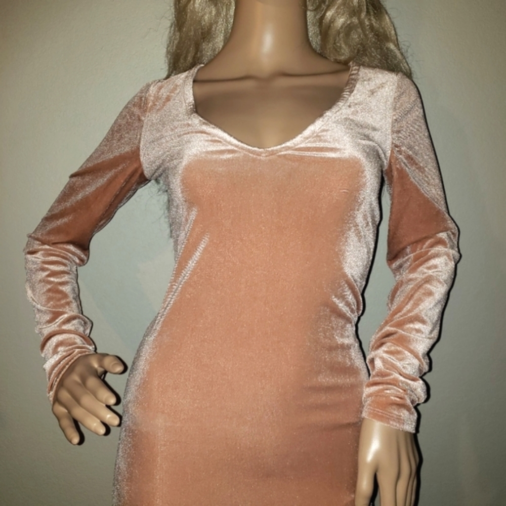 🔥Forever 21 Apricot Knit Velvet Dress | Sz M - Picture 2 of 4